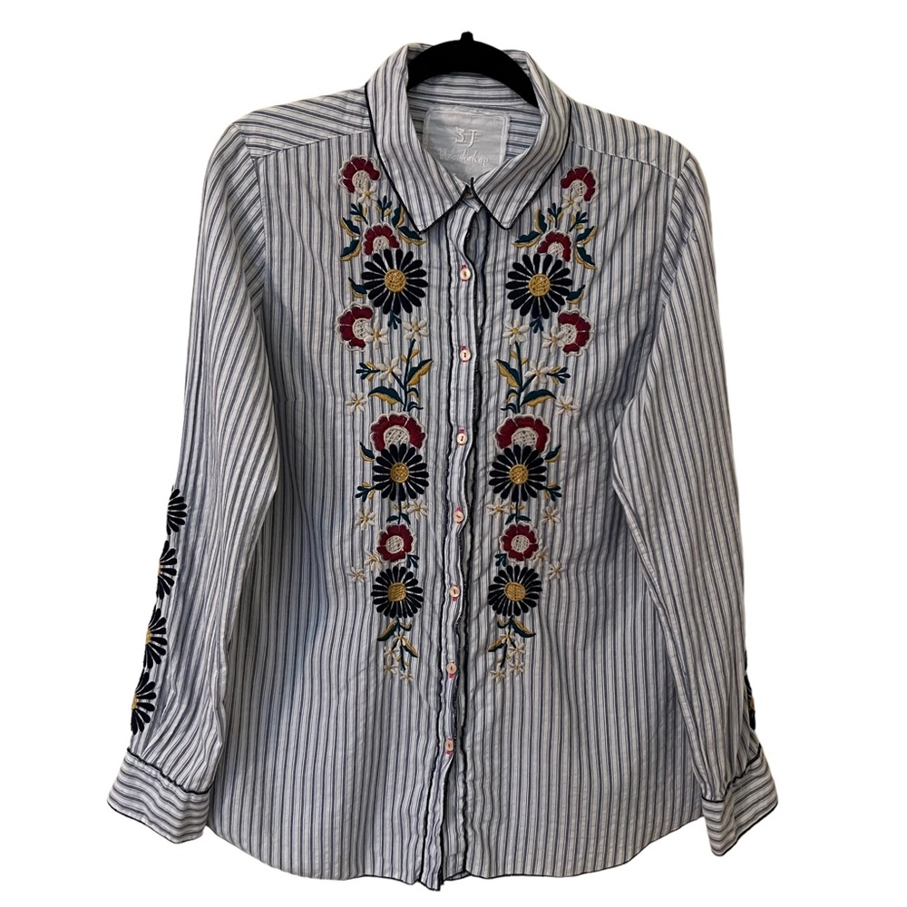 Johnny Was 3J Workshop Size Medium Boho Embroidered Floral Striped Button Up Top